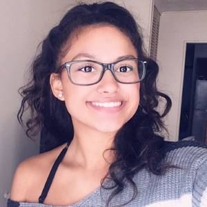 Meet your Posher, Ayanna